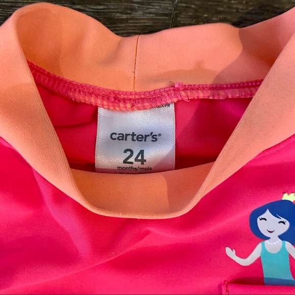 3/$20 Carter’s rash guard swimsuit  24 months - Picture 2 of 3